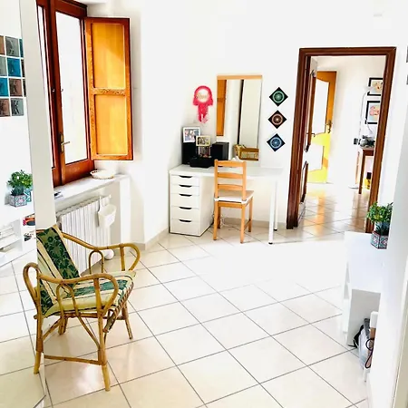 Il Cortile Fiorito Scala
